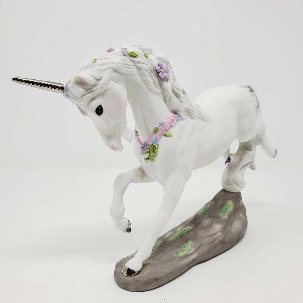 Princeton Gallery 1989 Loves Delight Fine Porcelain Unicorn Floral Mystical